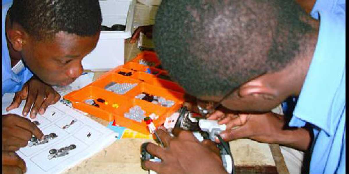 My robot design being used in Ghana! ->) – Damien Kee